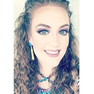 Meet your Posher, Carmen